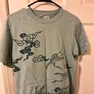 Uniqlo tee